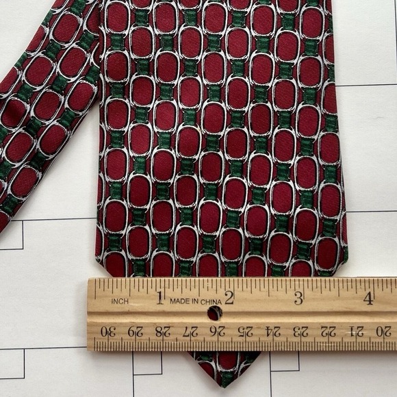 Brooks Brothers 100% Silk Tie Red Handmade in USA 56" - Picture 4 of 4